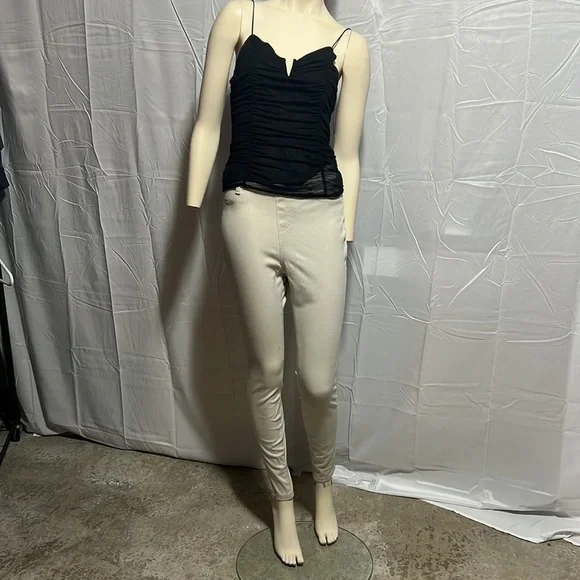 Time and Tru women’s high Rise Jeggings sizes S(4-6) M(8-10) - Picture 3 of 8